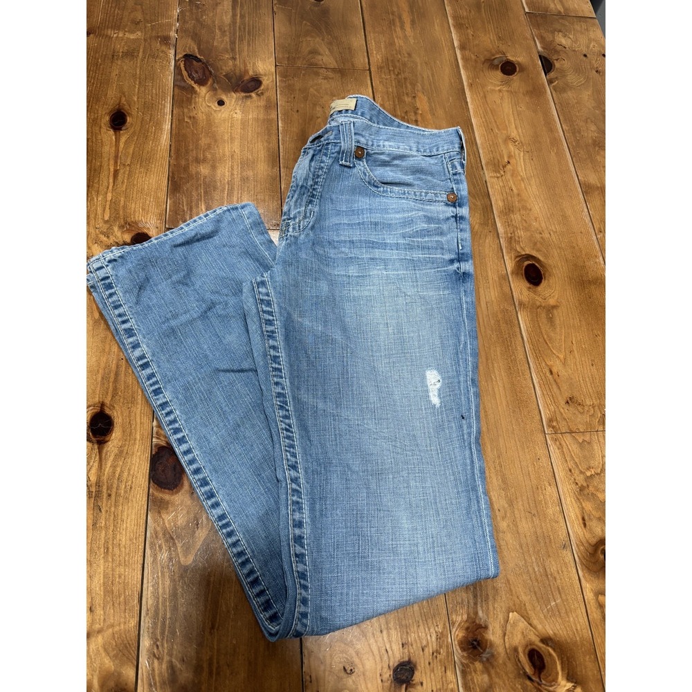 Big Star Union Straight Leg Jeans Women's‎ Size 32L Light Wash Distressed Blue